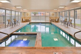 Best Western Plus Peak Vista Inn & Suites