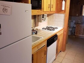 Black Forest B&B Lodge & Cabins