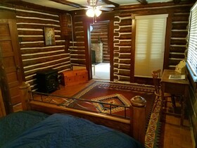 Black Forest B&B Lodge & Cabins