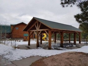 Black Forest B&B Lodge & Cabins