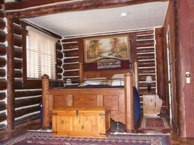 Black Forest B&B Lodge & Cabins