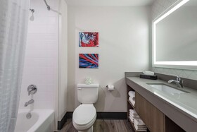 Comfort Suites Colorado Springs East - Medical Center Area