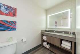 Comfort Suites Colorado Springs East - Medical Center Area