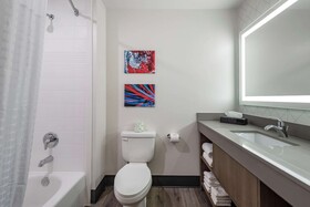Comfort Suites Colorado Springs East - Medical Center Area