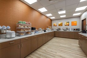 Comfort Suites Colorado Springs East - Medical Center Area