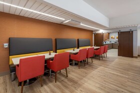 Comfort Suites Colorado Springs East - Medical Center Area
