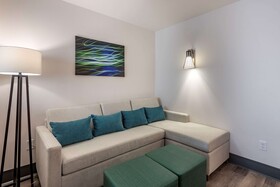 Comfort Suites Colorado Springs East - Medical Center Area