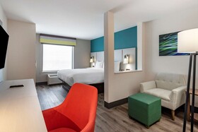 Comfort Suites Colorado Springs East - Medical Center Area