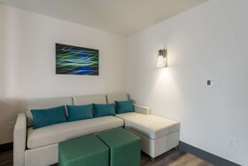 Comfort Suites Colorado Springs East - Medical Center Area