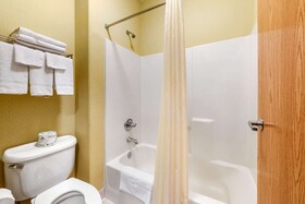 Econo Lodge Airport