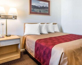 Econo Lodge Downtown