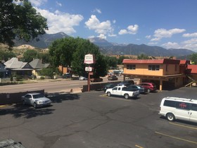 Garden of the Gods Motel