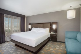 Holiday Inn Colorado Springs Airport