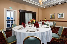 Holiday Inn Colorado Springs Airport