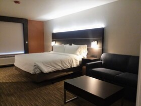 Holiday Inn Express & Suites Colorado Springs AFA Northgate