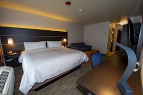 Holiday Inn Express & Suites Colorado Springs AFA Northgate