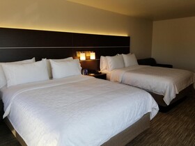 Holiday Inn Express & Suites Colorado Springs AFA Northgate