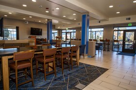 Holiday Inn Express & Suites Colorado Springs AFA Northgate