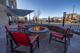Holiday Inn Express & Suites Colorado Springs AFA Northgate