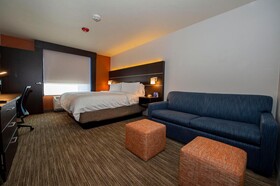 Holiday Inn Express & Suites Colorado Springs AFA Northgate