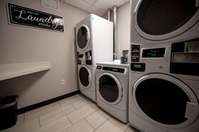Holiday Inn Express & Suites Colorado Springs AFA Northgate