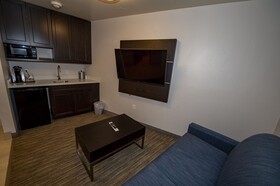 Holiday Inn Express & Suites Colorado Springs AFA Northgate