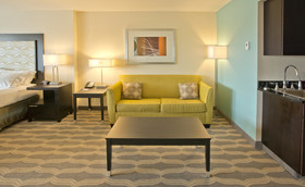 Holiday Inn Express & Suites Colorado Springs Central
