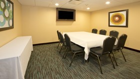 Holiday Inn Express & Suites Colorado Springs Central