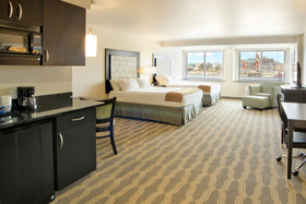 Holiday Inn Express & Suites Colorado Springs Central