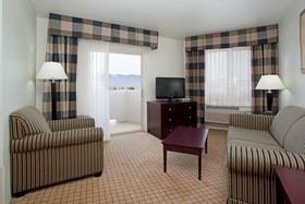 Holiday Inn Express Colorado Springs Airport