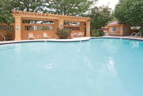 La Quinta Inn & Suites by Wyndham Colorado Springs South AP