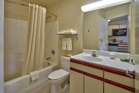 MCM Eleganté Suites