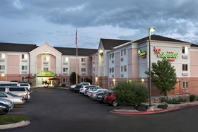 MCM Eleganté Suites