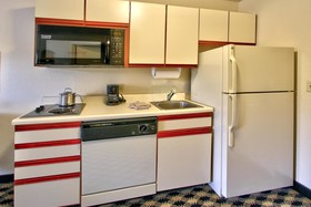 MCM Eleganté Suites