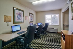 MCM Eleganté Suites