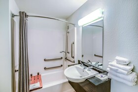 Park Inn by Radisson Colorado Springs
