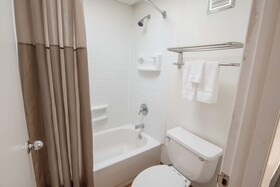 Howard Johnson Colorado Springs
