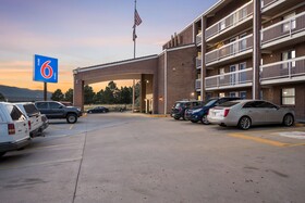 Howard Johnson Colorado Springs