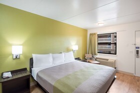 Howard Johnson Colorado Springs