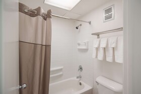 Howard Johnson Colorado Springs