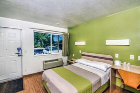 Park Inn by Radisson Colorado Springs