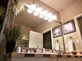 Peak Valley Manor, a Premier Bed & Breakfast