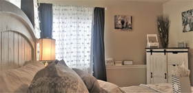 Peak Valley Manor, a Premier Bed & Breakfast