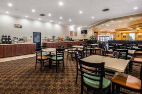 Quality Suites Downtown