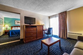 Quality Suites Downtown