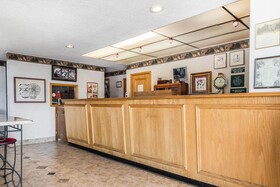 Rodeway Inn & Suites