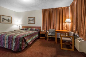 Rodeway Inn & Suites