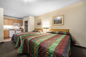 Rodeway Inn & Suites