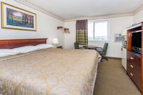 Super 8 by Wyndham Colorado Springs/Chestnut Street