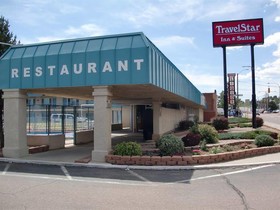 TravelStar Inn & Suites